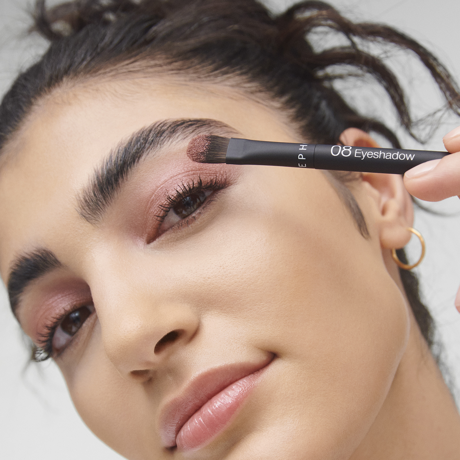 THE EYESHADOW BRUSH-24 08 (PINCEL DE SOMBRA DE OJOS)